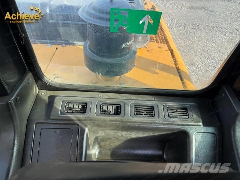 Sany SY235C 履带挖掘机