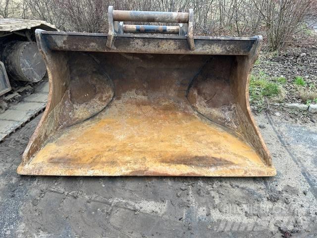 Engcon svenskerskovl 挖斗