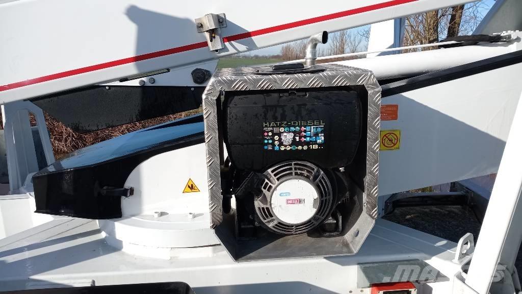 Dino 230 T 拖拉移动式高空作业平台