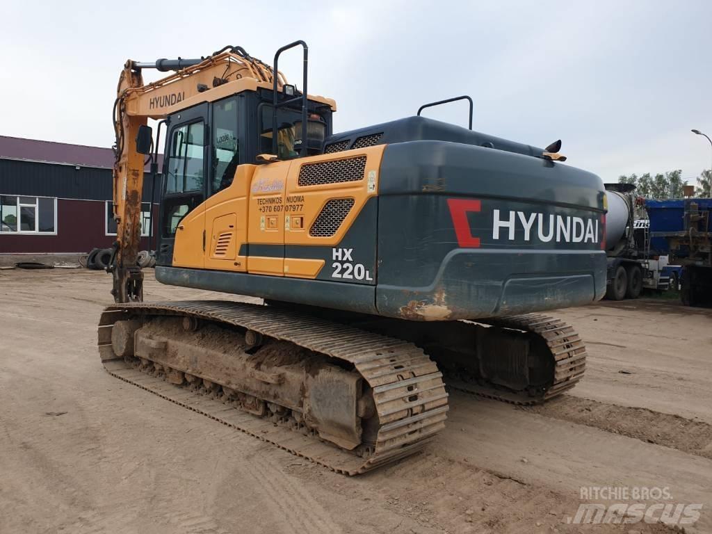 Hyundai HX 220 L 履带挖掘机