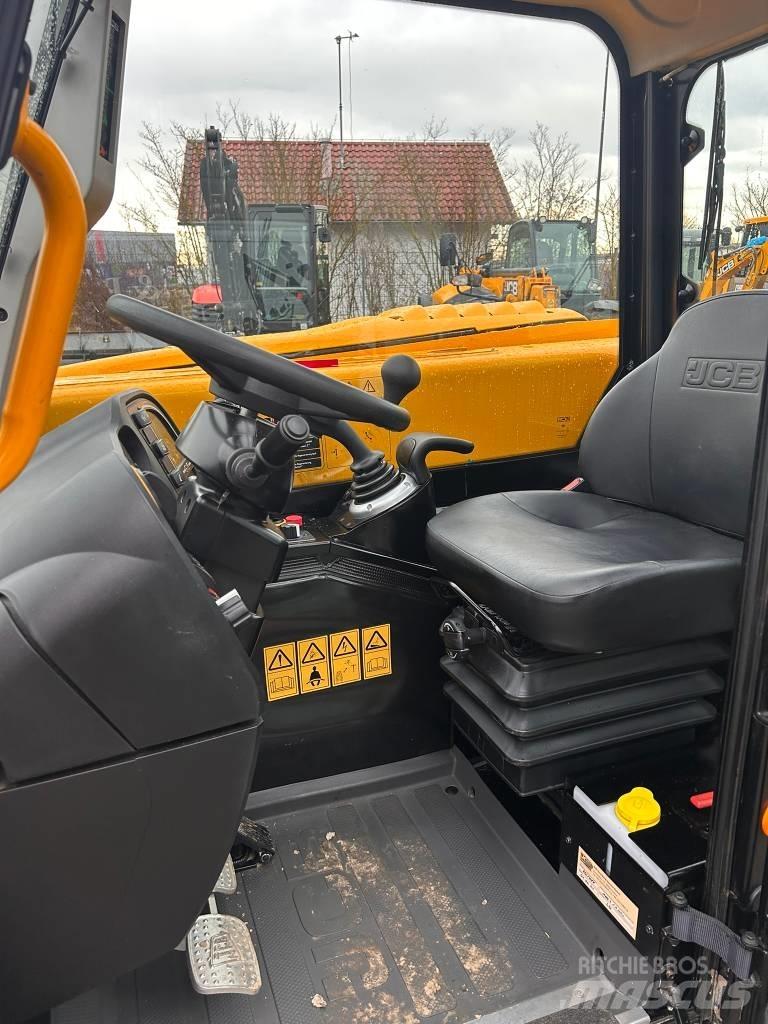 JCB 525-60 Hi-Viz 伸缩臂叉装车|叉装车