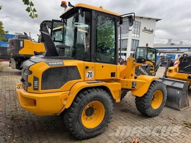 Volvo L35G 滑移装载机