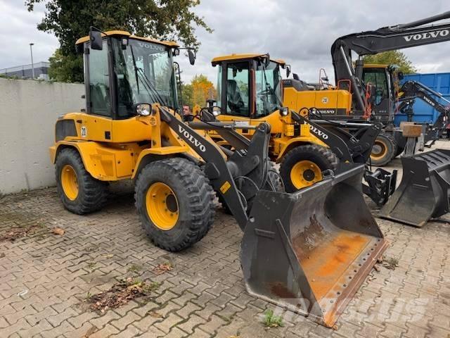 Volvo L35G 滑移装载机