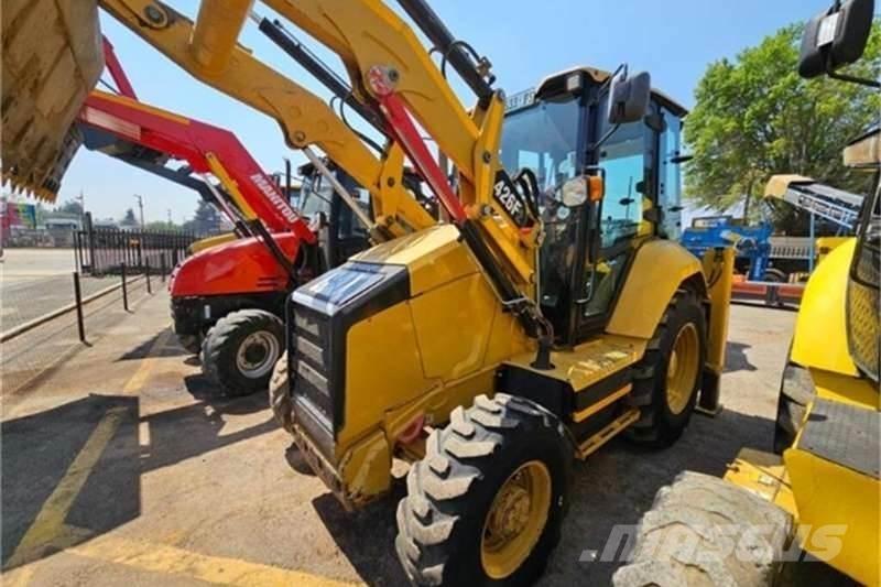CAT 426F2 TLB 反铲装载机