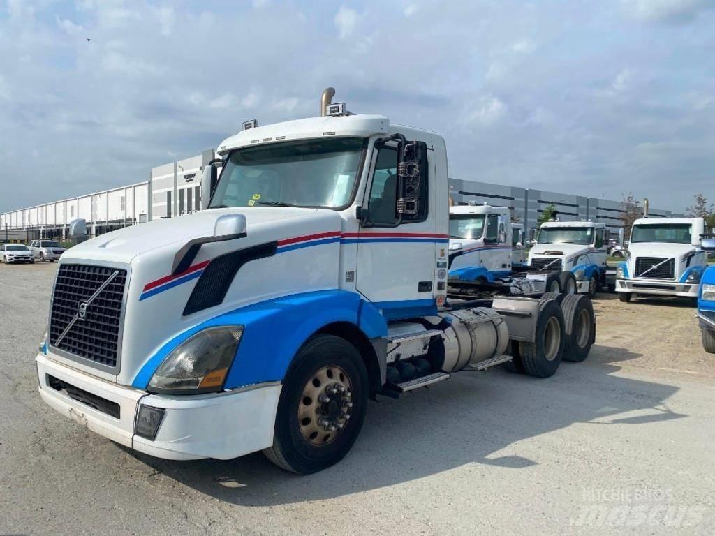 Volvo VNL 牵引车