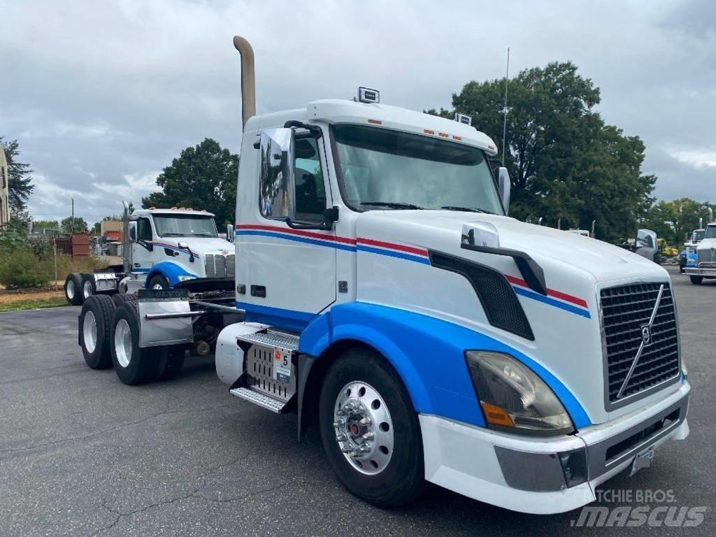 Volvo VNL 牵引车