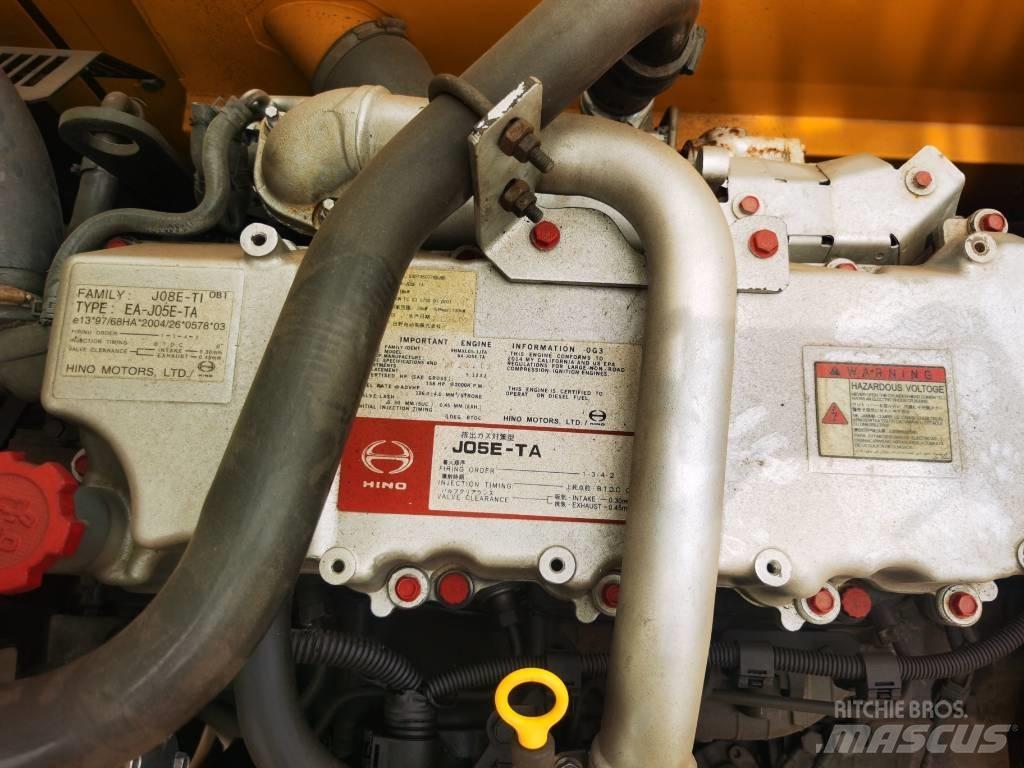 Kobelco SK 200-8 履带挖掘机
