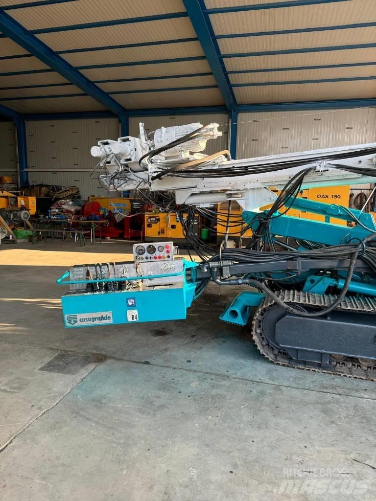 Casagrande C6 小型钻机