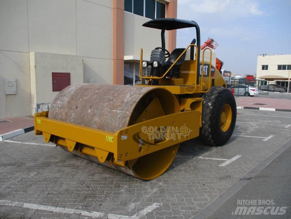 CAT CS 533 E Roller 单轮压路机
