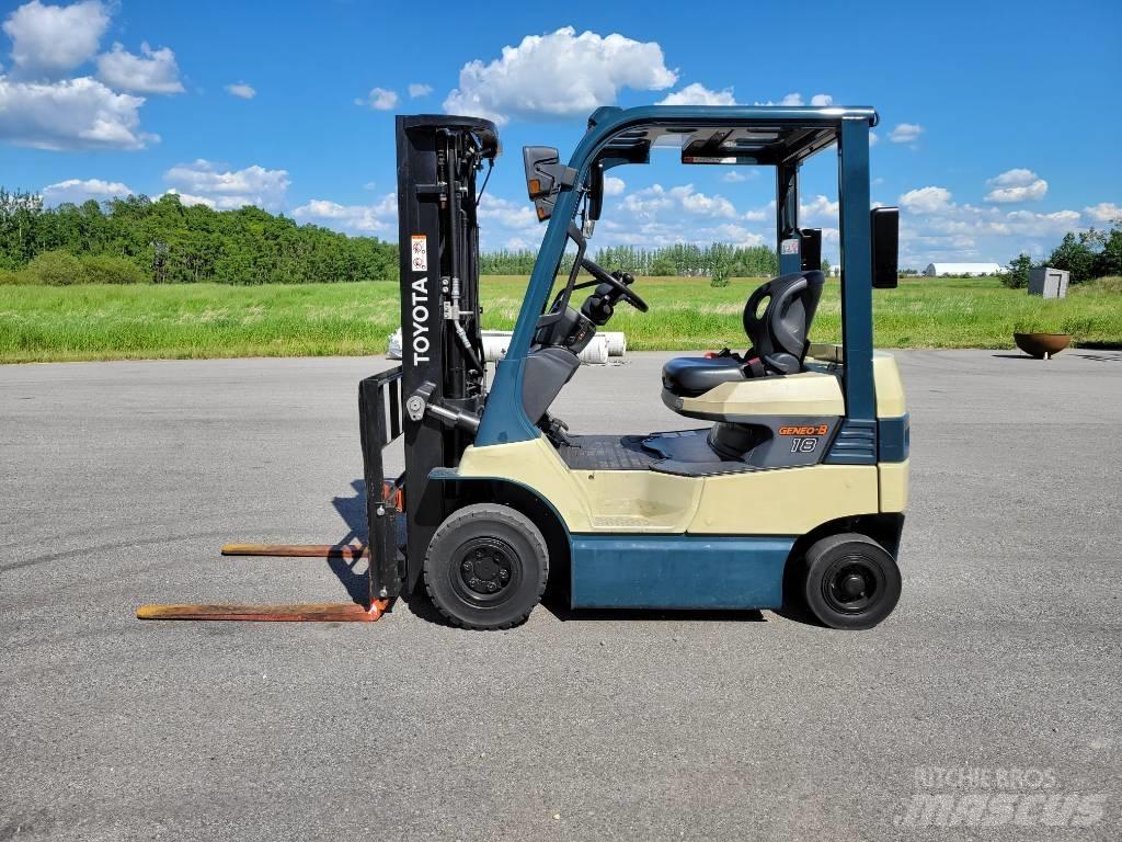 Toyota 7FB18 电动叉车