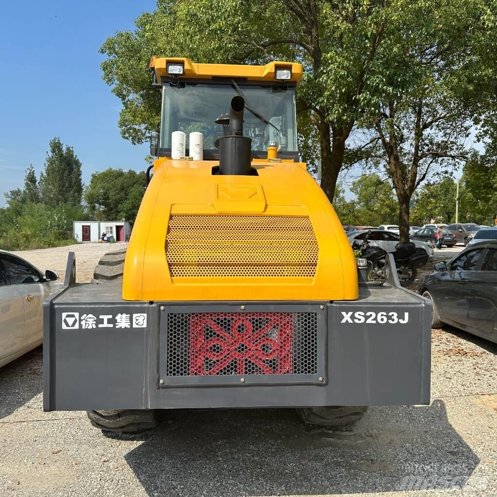 XCMG XS263J 单轮压路机