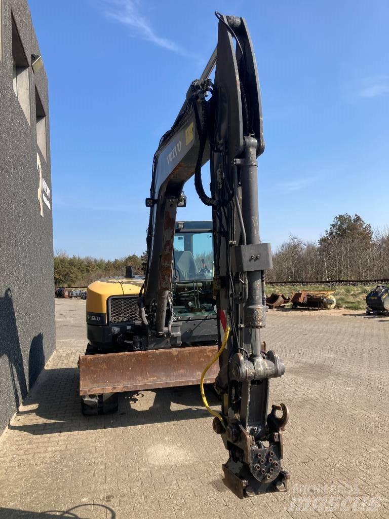 Volvo ECR 88 D 中型挖掘机