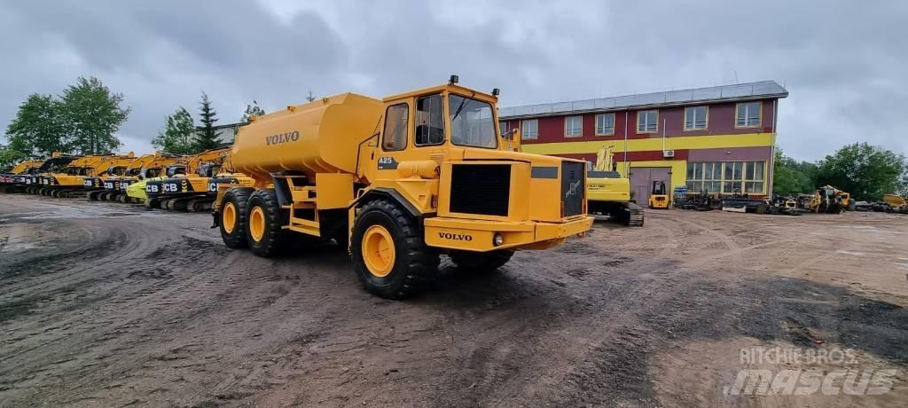 Volvo A 25 C 6x6 铰接式自卸车
