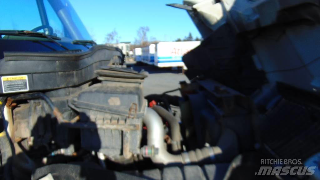 International 4300 厢式货车