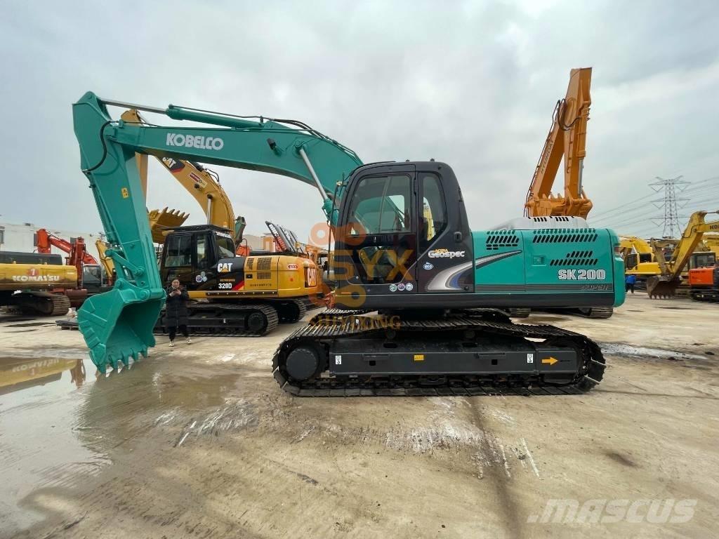 Kobelco SK 200-8 履带挖掘机