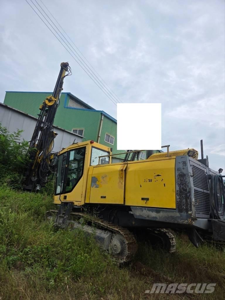 Atlas Copco ROC F9 钻孔机