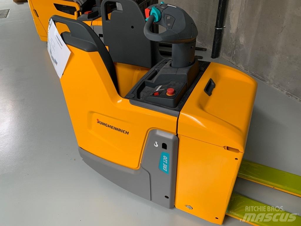 Jungheinrich ERE 120 电动搬运车