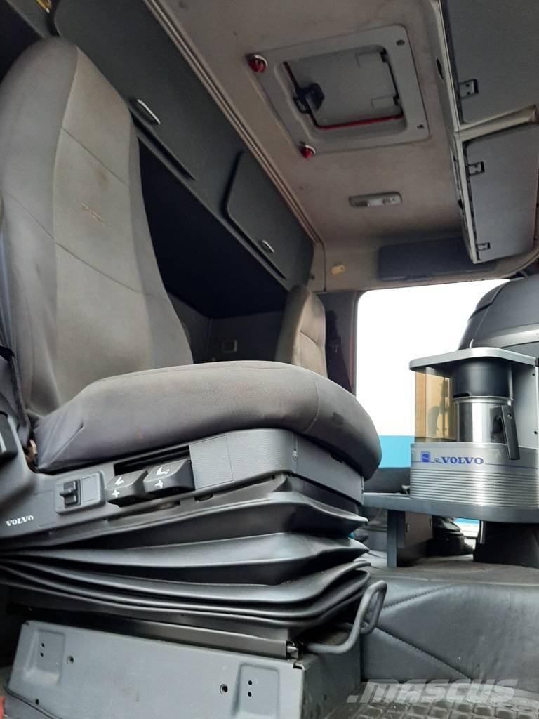 Volvo FH 12 工程吊钩车