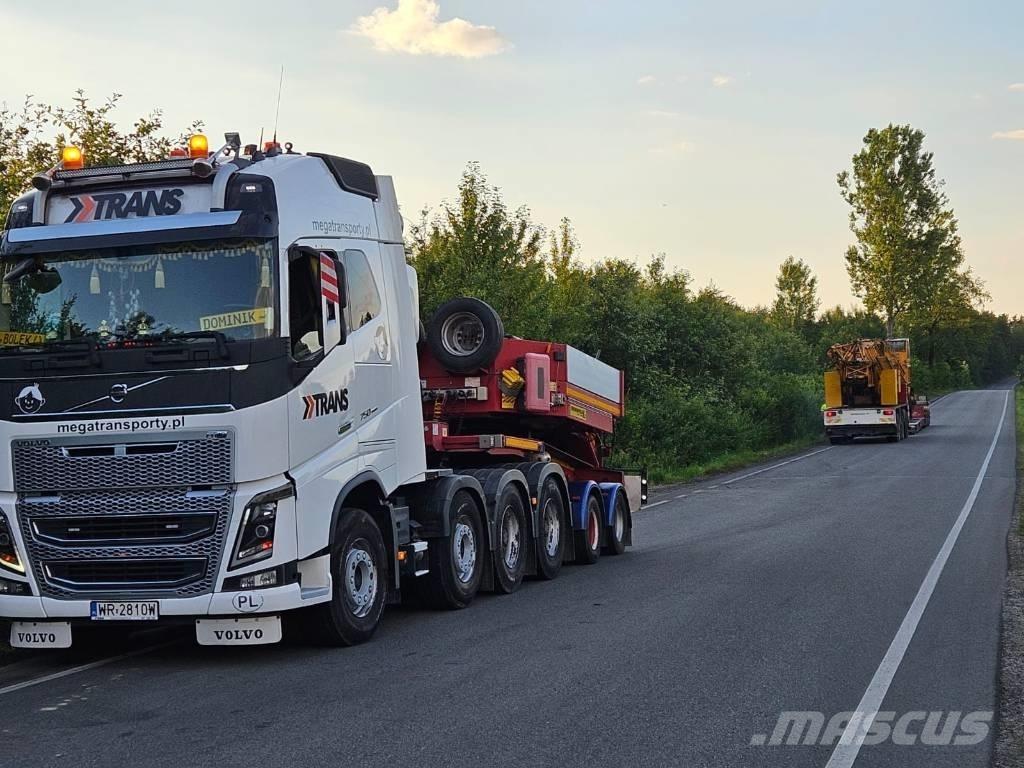 Volvo FH16 750KM 8x4 牵引车