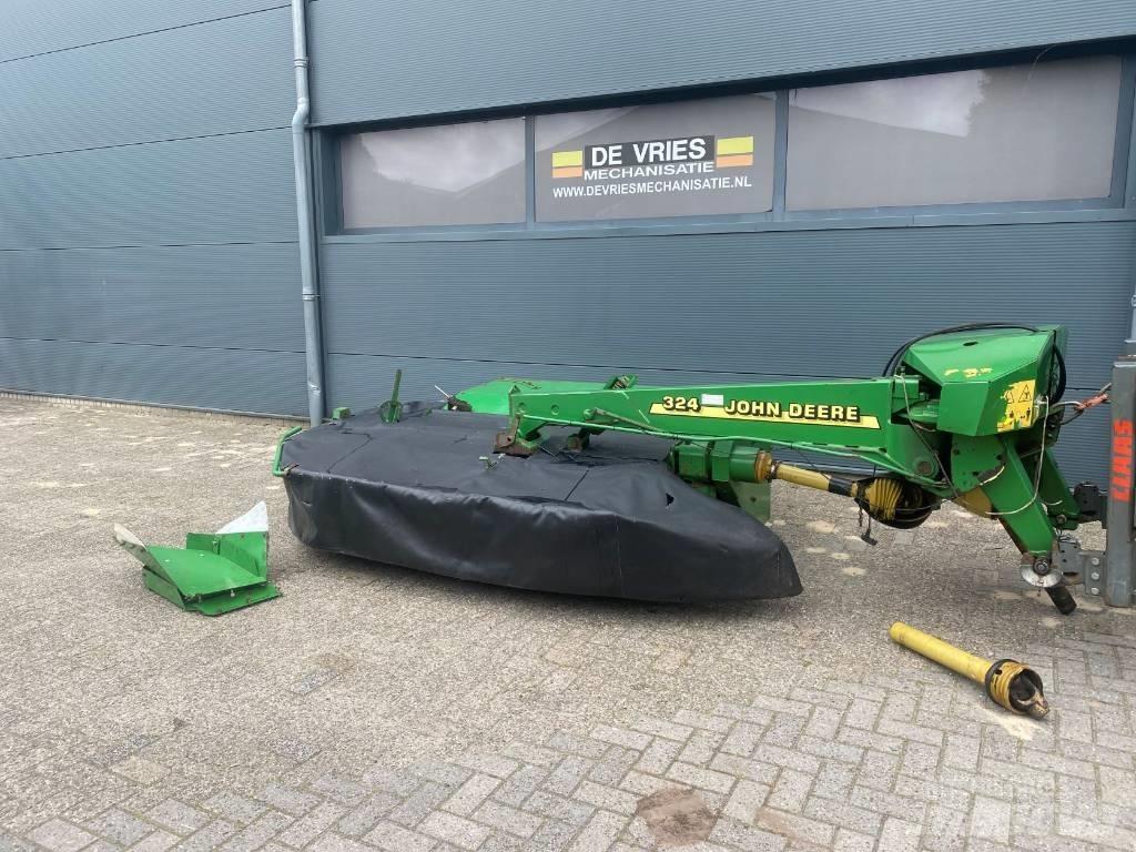 John Deere 324 割草机