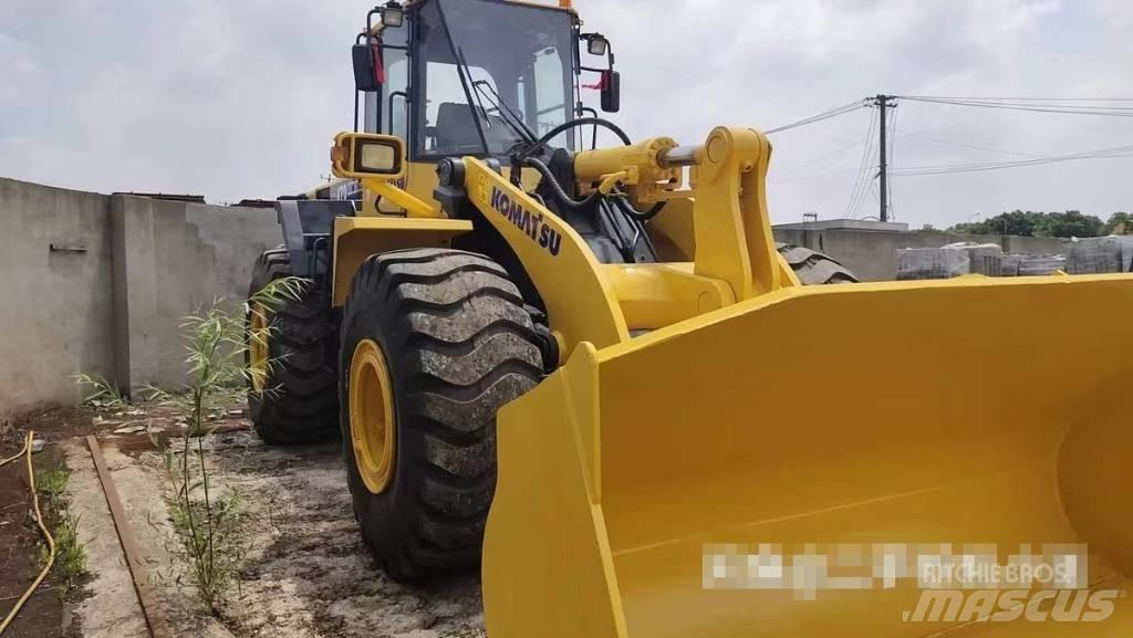 Komatsu WA 470 轮式装载机