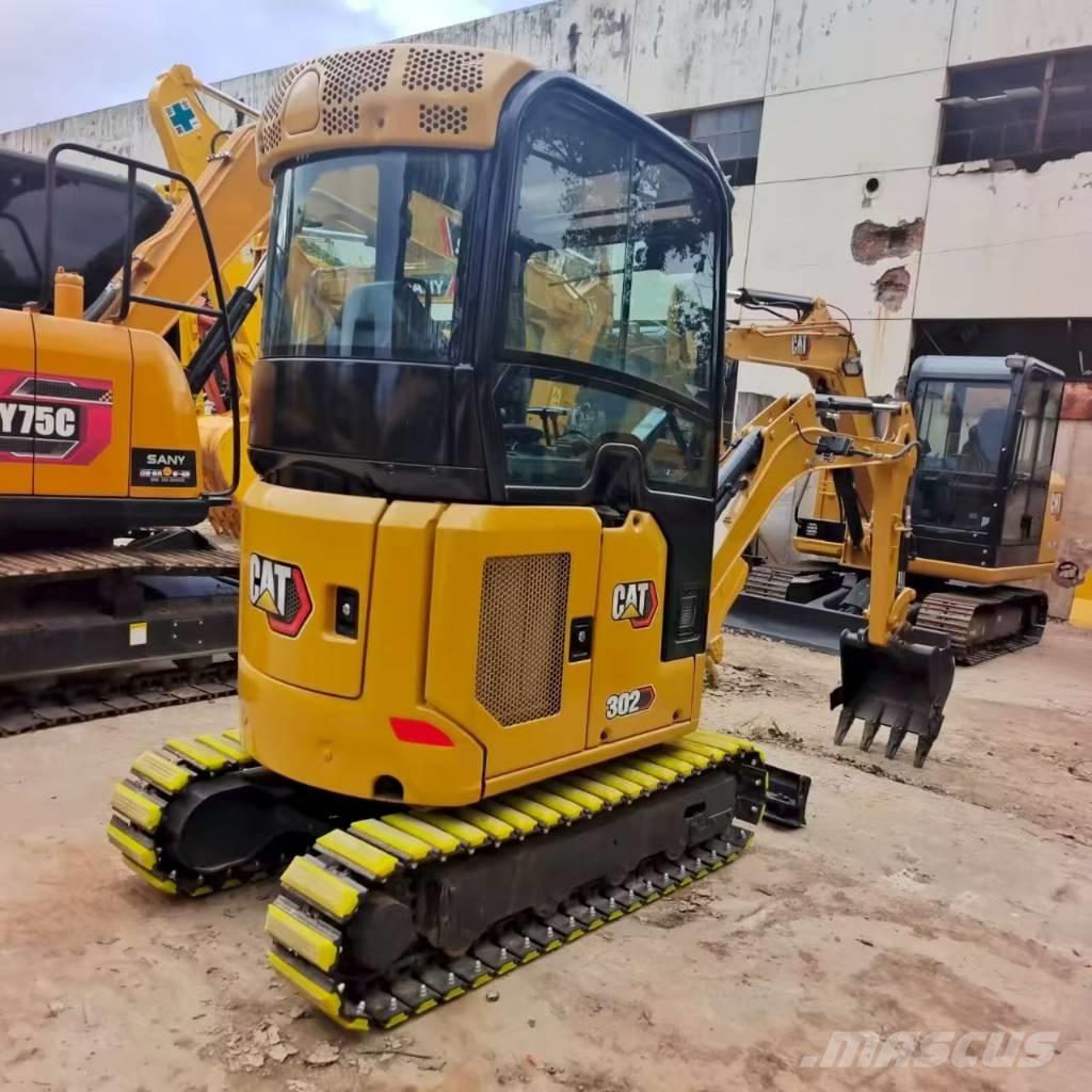 CAT 302 CR 中型挖掘机
