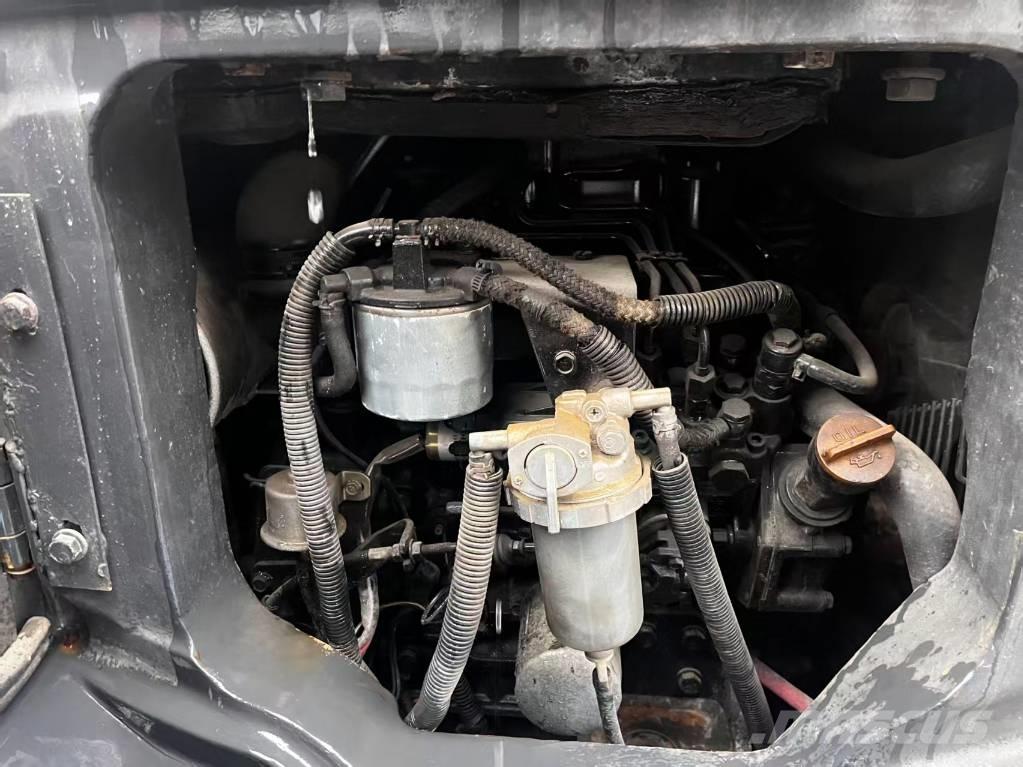 Komatsu PC 35 MR 小型挖掘机