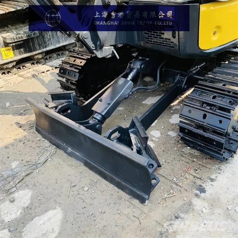 Yanmar Vio 17 小型挖掘机