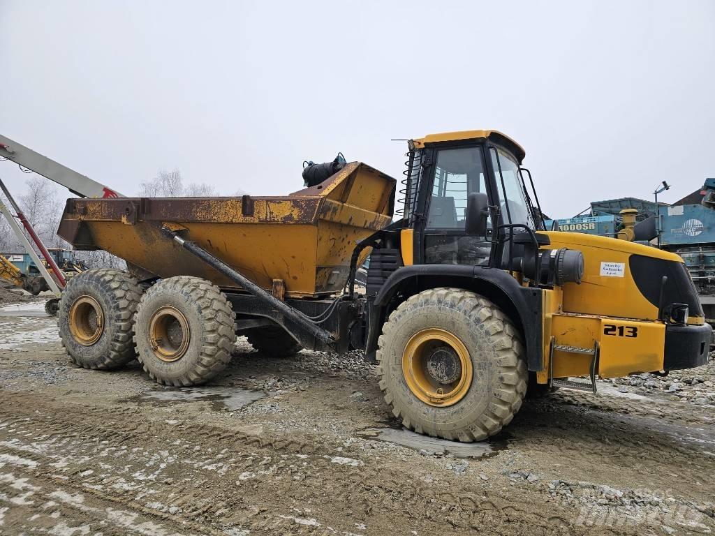 JCB 722 铰接式自卸车