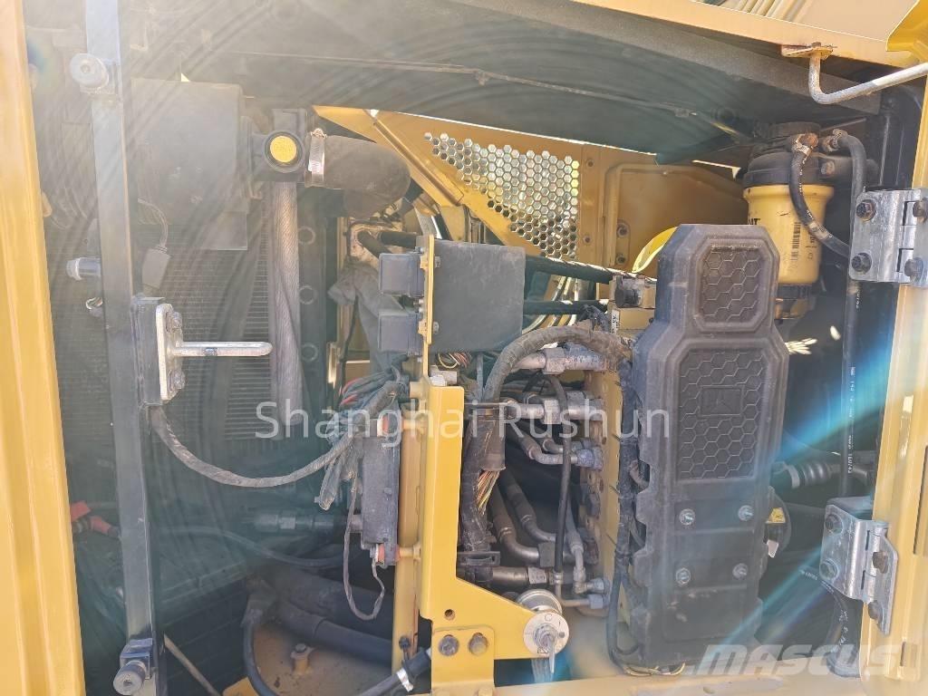 CAT 307,5 中型挖掘机
