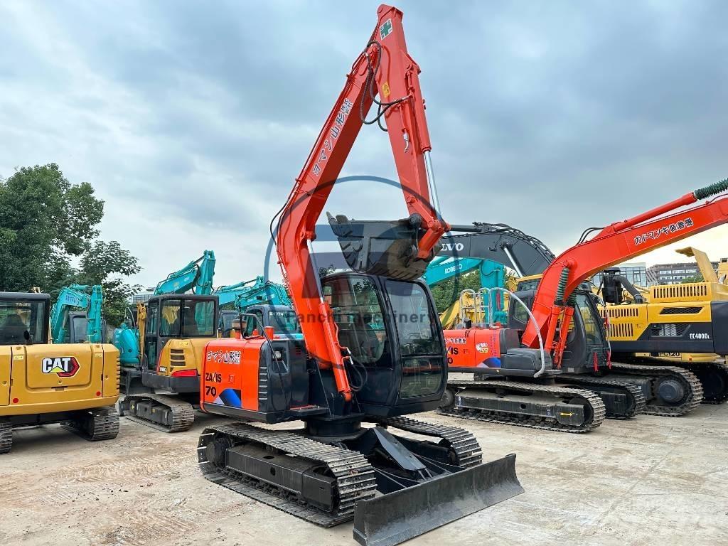 Hitachi ZX 70 小型挖掘机