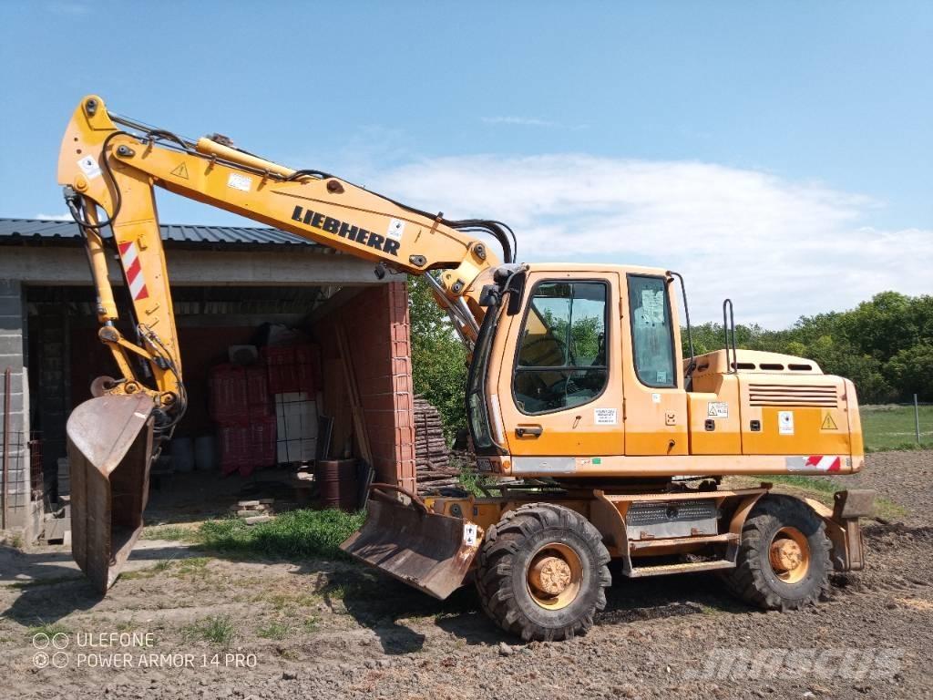 Liebherr A 900 C 轮式挖掘机