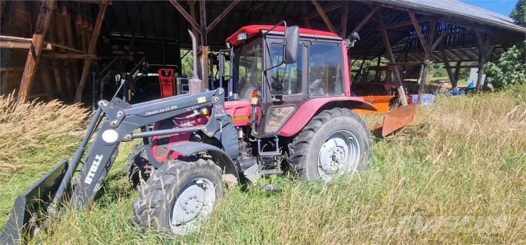 Belarus MTS 820 + FL 拖拉机/农用车