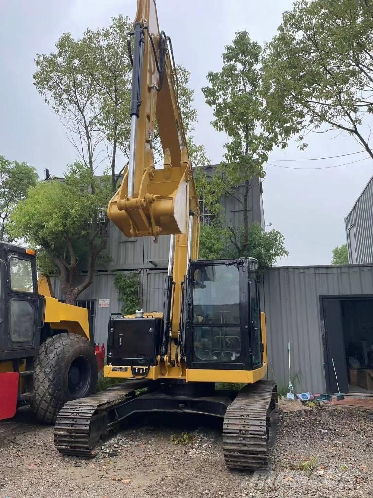 CAT 310 履带挖掘机
