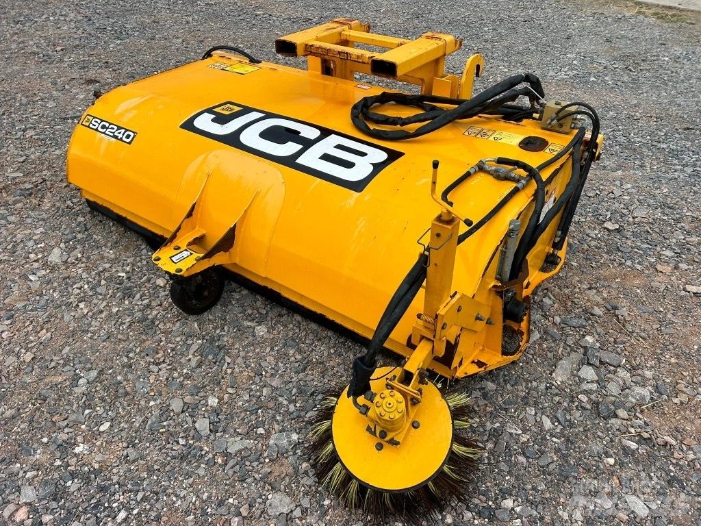 JCB SC 240 刷子配件
