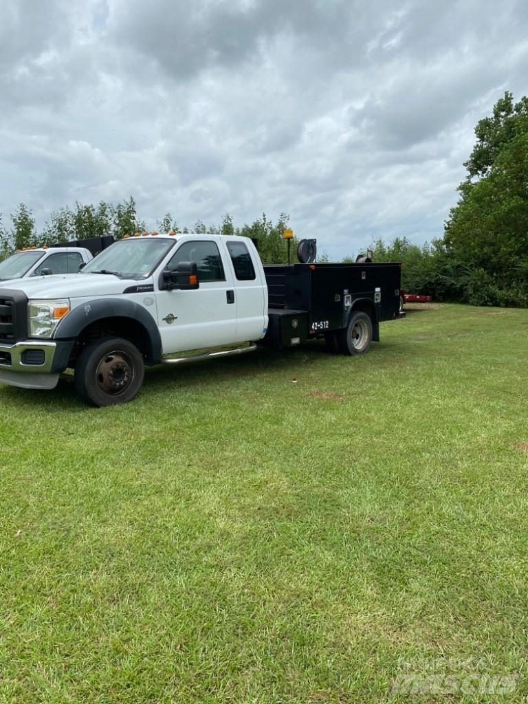 Ford F 550 皮卡车