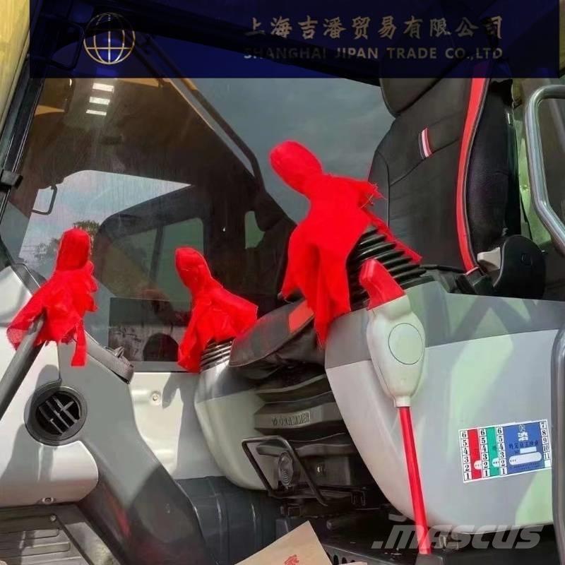 Komatsu PC 220 履带挖掘机