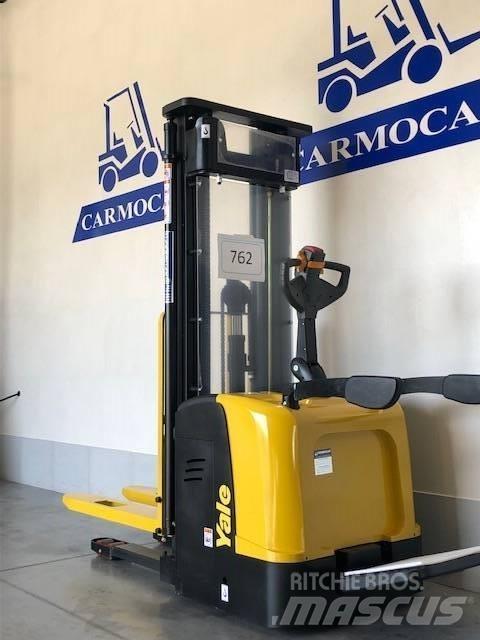Yale MS15XUX 手推堆垛车
