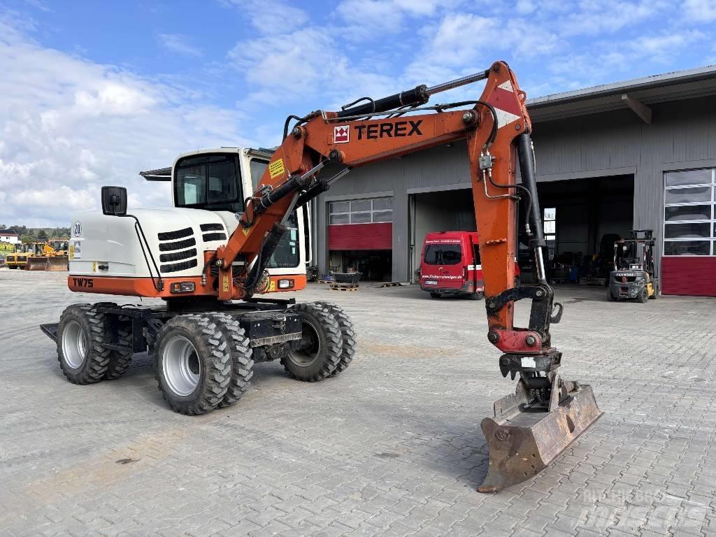 Terex TW 75 轮式挖掘机