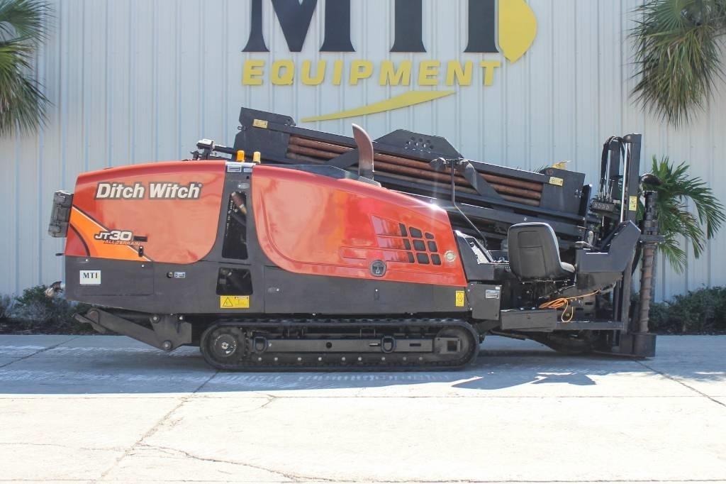 Ditch Witch JT30AT 水平定向钻井设备