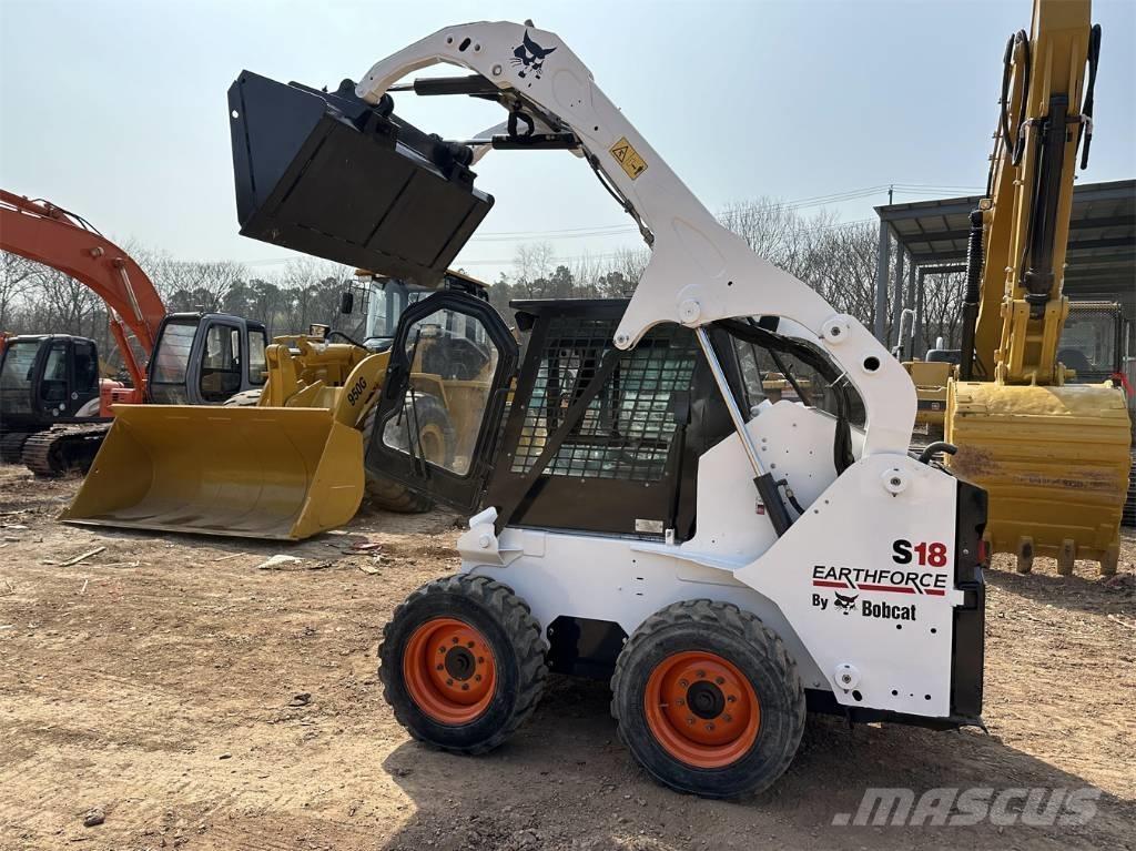 Bobcat S 18 滑移装载机