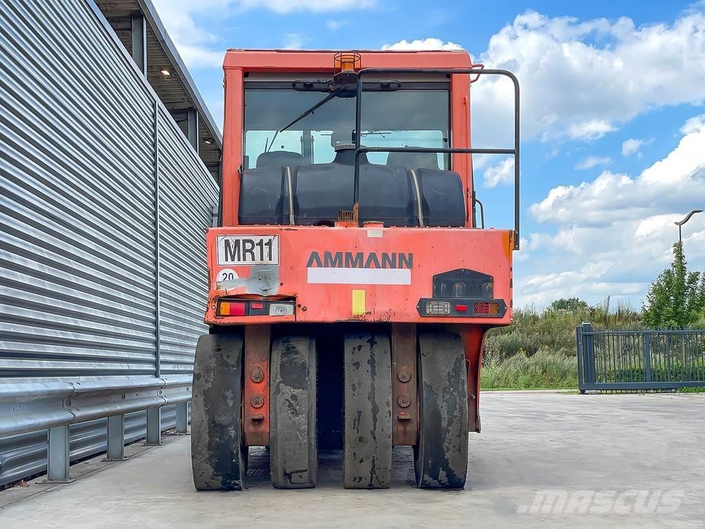 Ammann AP 240 胶轮压路机