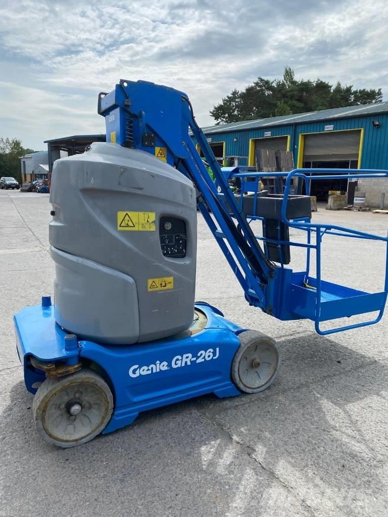 Genie GR 26 J 客货电梯