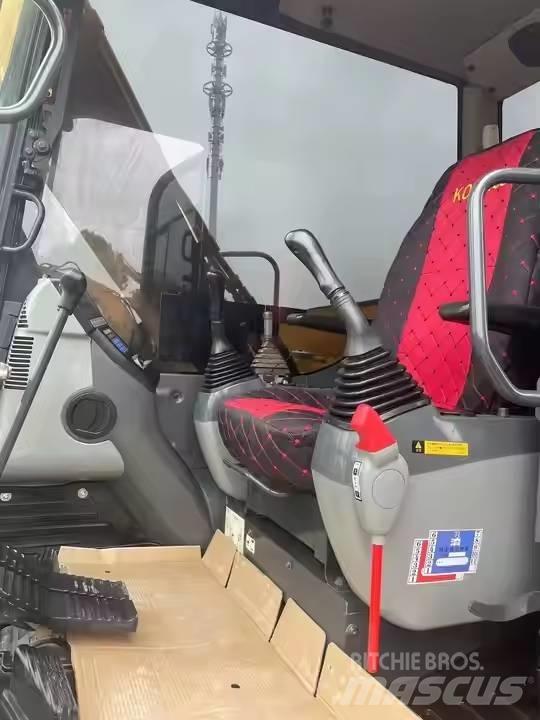 Komatsu PC70-8 中型挖掘机