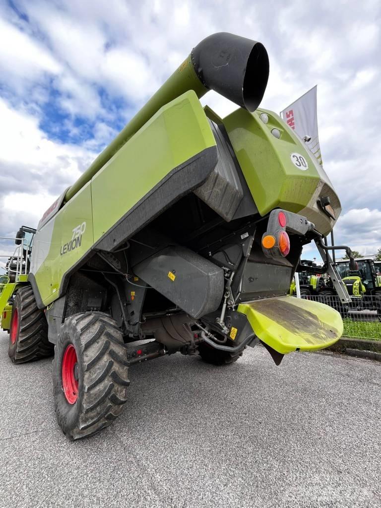 CLAAS Lexion 750 联合收割机