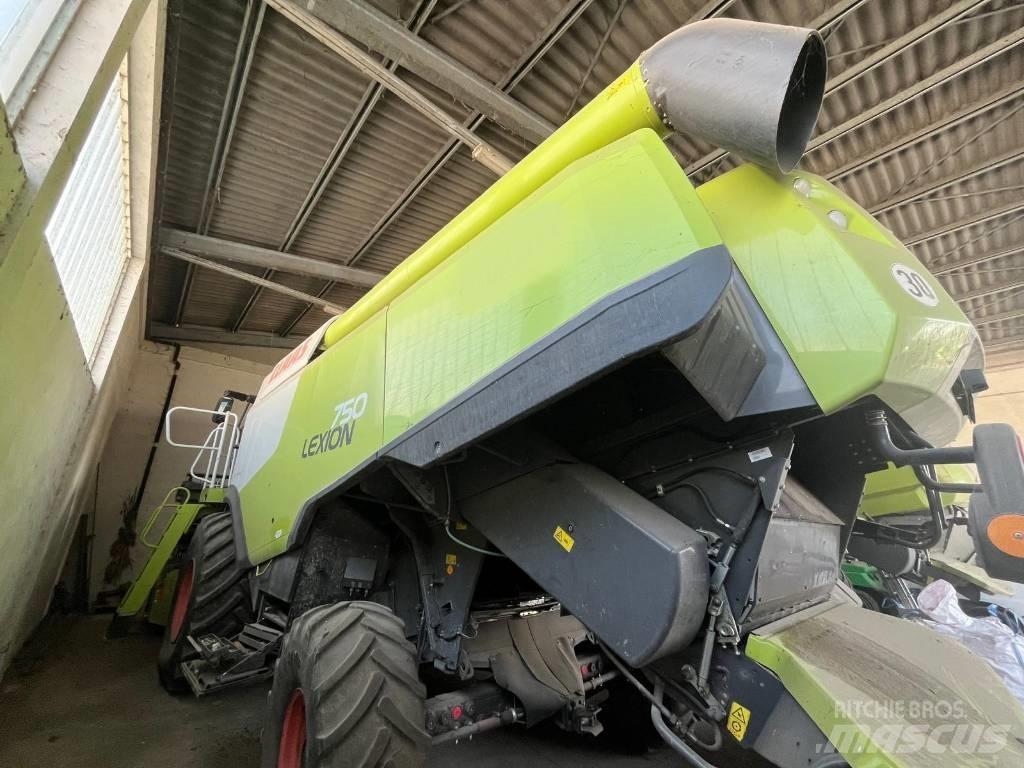 CLAAS Lexion 750 联合收割机