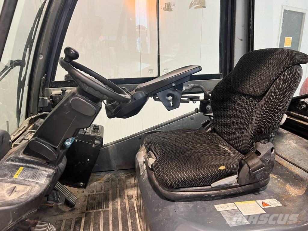Toyota 02-8FGJF35 天然气叉车