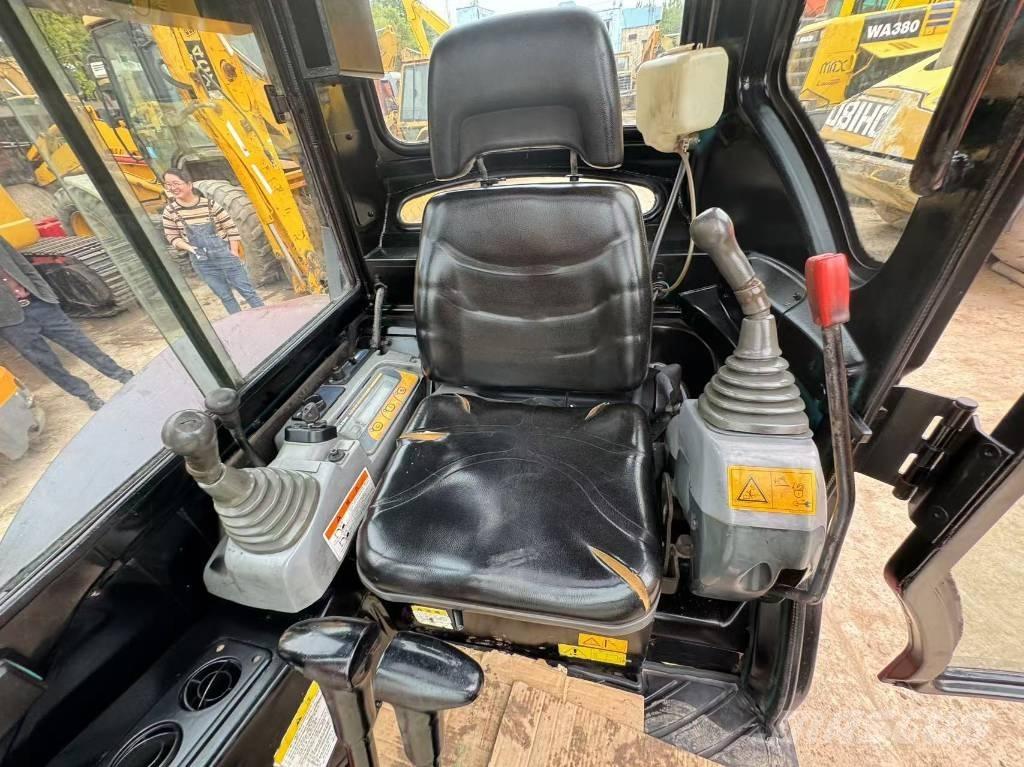 Kubota U 35-3 小型挖掘机