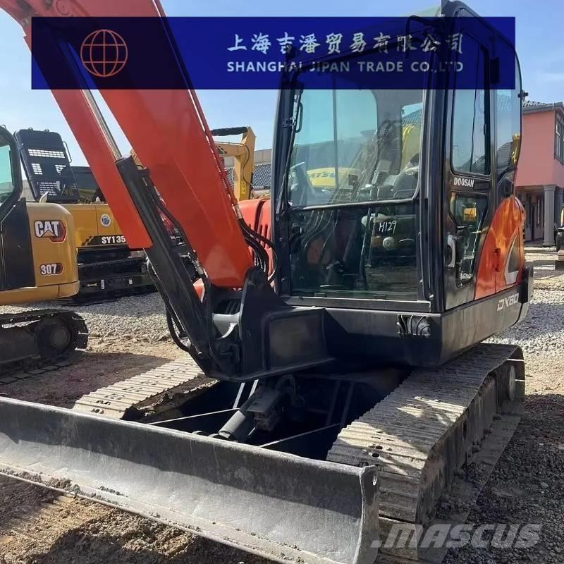 Doosan DX 60 小型挖掘机