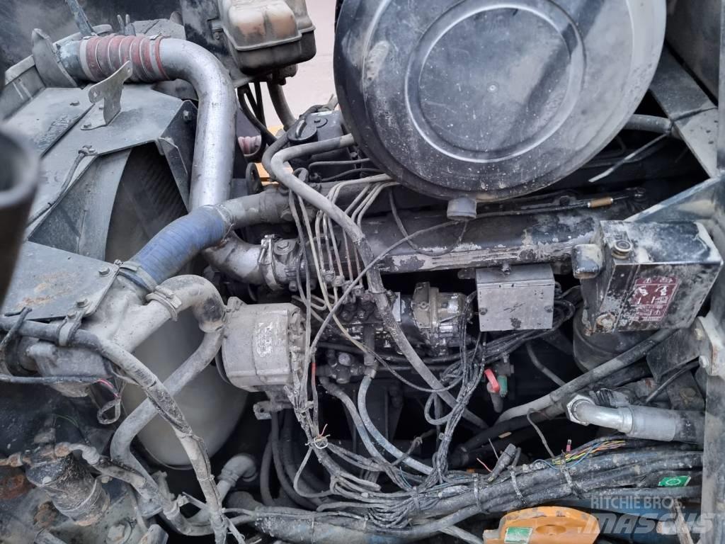 Moxy MT 31 6x6 铰接式自卸车